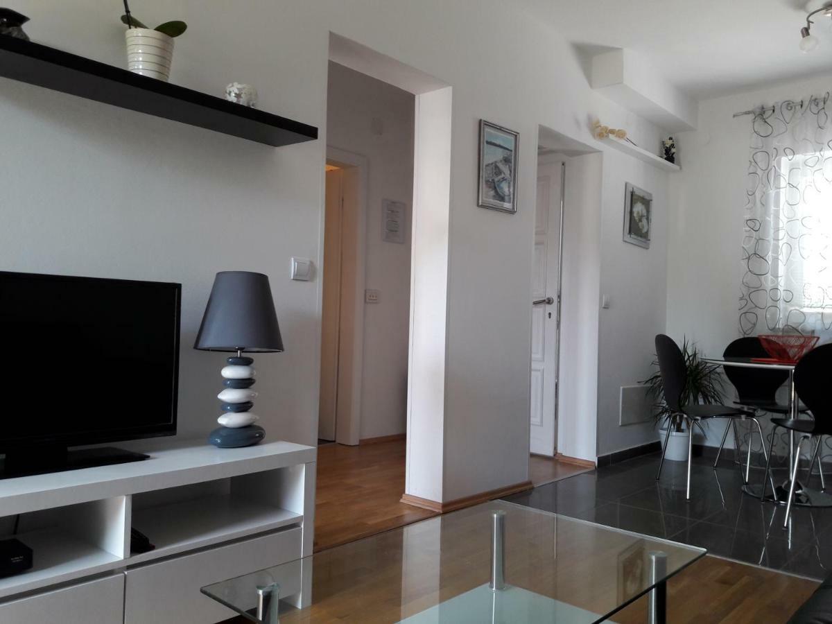 Apartments Ruzica Pula Buitenkant foto