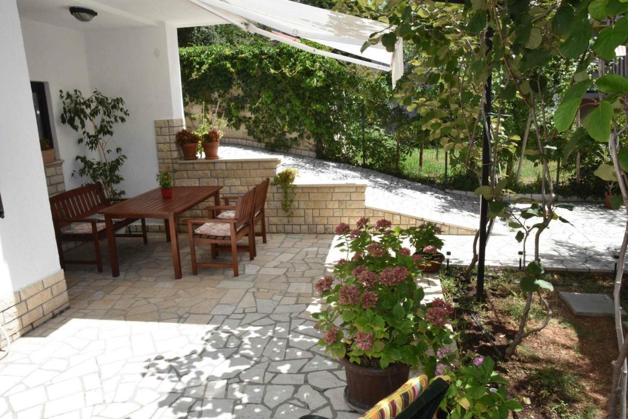 Apartments Ruzica Pula Buitenkant foto